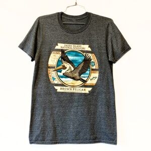 Padre Island National Seashore Brown Pelican Graphic T-Shirt Size M